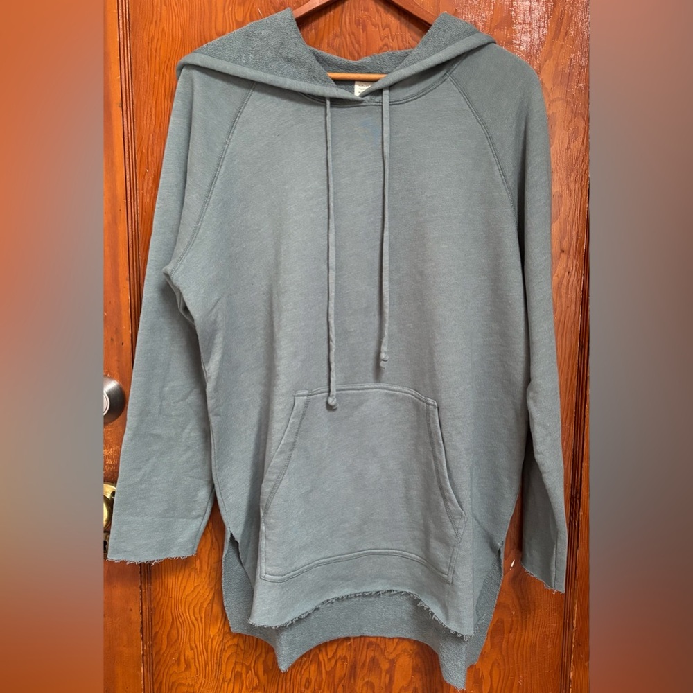 Anthropologie 2 pieces skirt snd sweatshirt set.
